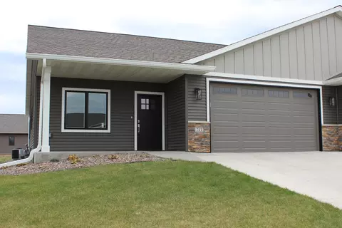 741 Crockett, Holmen, WI 54636