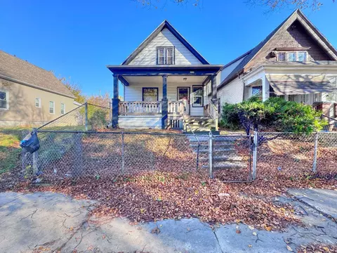 3014 N 21st, Milwaukee, WI 53206