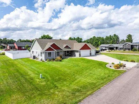 n8365 Bringe Court, Holland, WI 54636