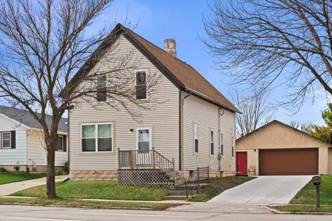 6109 S Howell, Milwaukee, WI 53207