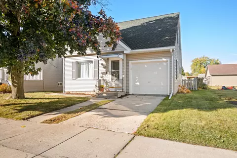 1204 N 18th, Manitowoc, WI 54220