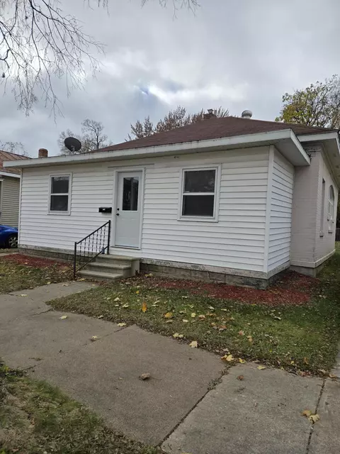 718 6th, La Crosse, WI 54601