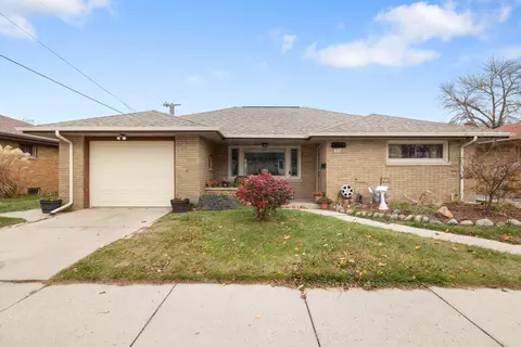 1210 Humboldt, Sheboygan, WI 53081