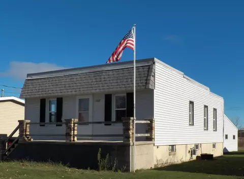 1307 S 31st, Manitowoc, WI 54220