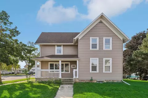 302 W Juneau, Hustisford, WI 53034