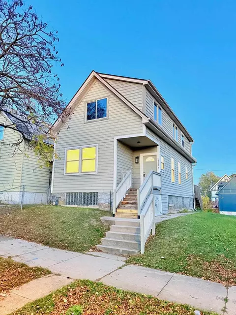 2344 N Buffum, Milwaukee, WI 53212