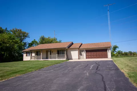 w3104 Krueger Road, Geneva, WI 53147