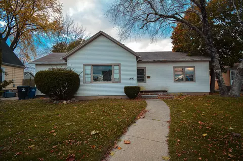 2040 Jay Eye See, Racine, WI 53403