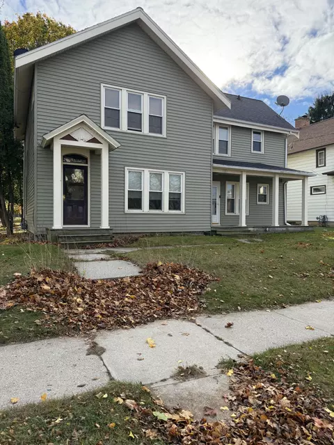 1201 New York, Manitowoc, WI 54220
