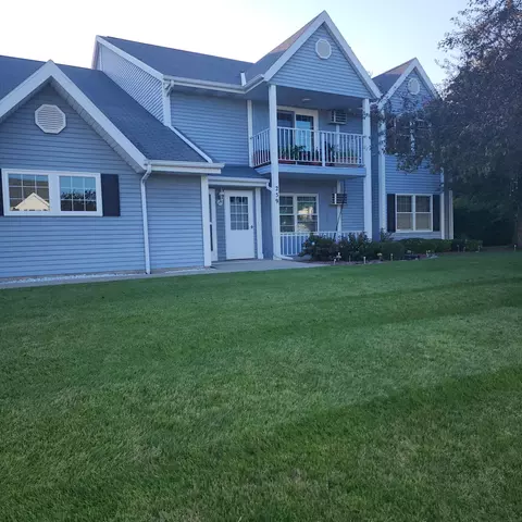 259 Minz Park #1, West Bend, WI 53095