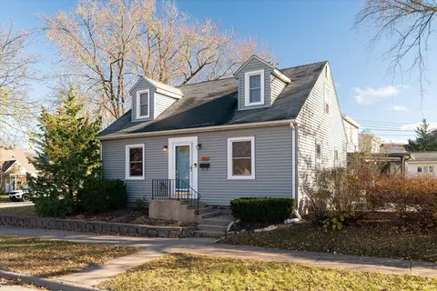 703 23rd, La Crosse, WI 54601