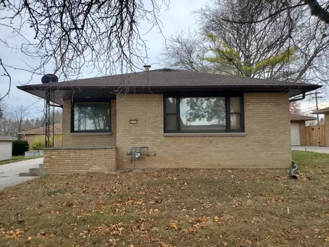 8511 W Melvina, Milwaukee, WI 53222