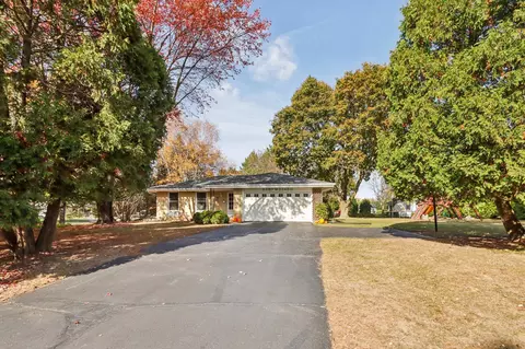 n48w22450 Wedgewood Gln, Lisbon, WI 53089
