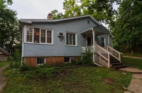 29828 Woodlawn, Burlington, WI 53105