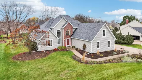 1490 Turnberry, Oconomowoc, WI 53066