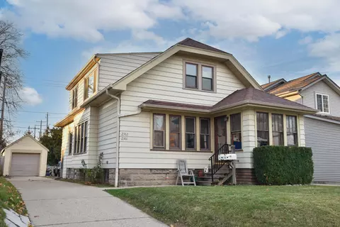 2361 S 68th #2363, West Allis, WI 53219