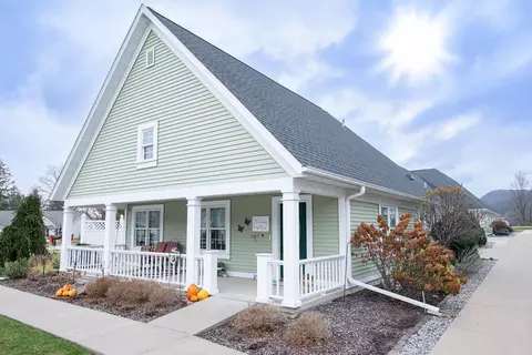 50 Brickyard, Winona, MN 55987