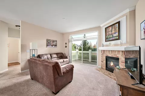 7157 W Rawson, Franklin, WI 53132