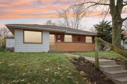 2120 Delafield, Waukesha, WI 53188