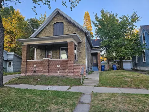 1831 Erie, Racine, WI 53402