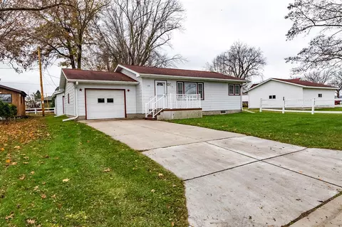 113 Oak, Blair, WI 54616