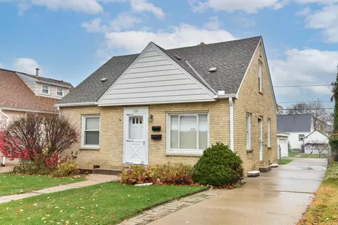 112 N 70th, Milwaukee, WI 53213