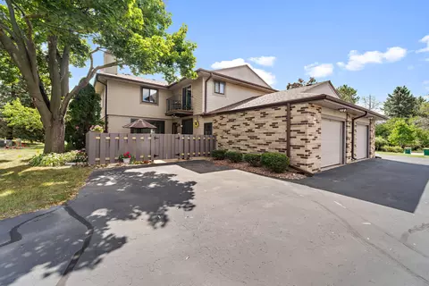 w178n9716 Riversbend, Germantown, WI 53022