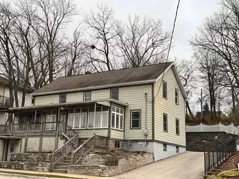 705 E Main, Waukesha, WI 53186