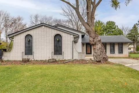 8900 W Bottsford, Greenfield, WI 53228
