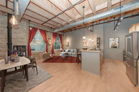 191 N Broadway #509, Milwaukee, WI 53202
