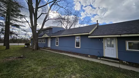 955 S Cogswell #A & B, Silver Lake, WI 53170