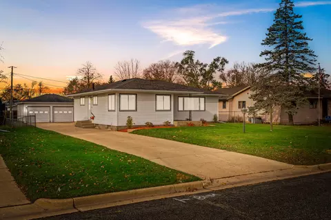 219 10th, Onalaska, WI 54650