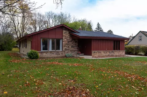 4418 S 84th, Greenfield, WI 53228