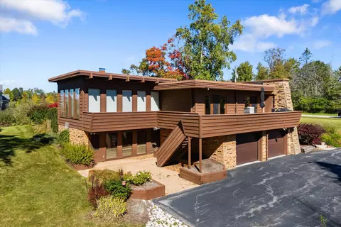 13757 N Birchwood, Mequon, WI 53097