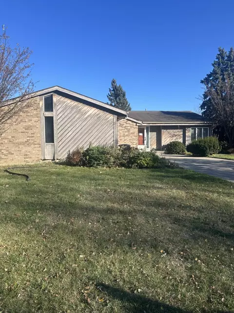 8008 S 66th, Franklin, WI 53132