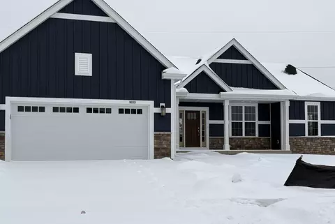 9212 S Overlook, Franklin, WI 53132