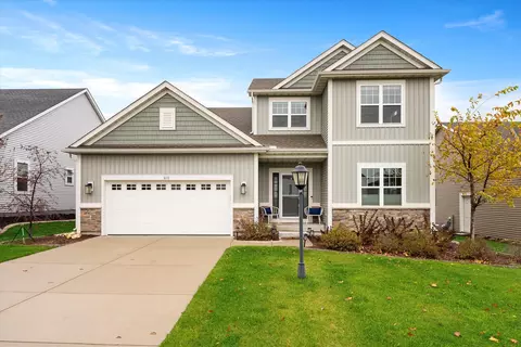 610 Scenic, Hartland, WI 53029