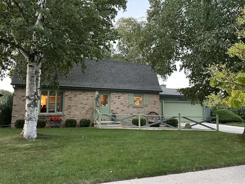 2628 Riverhills, Two Rivers, WI 54241