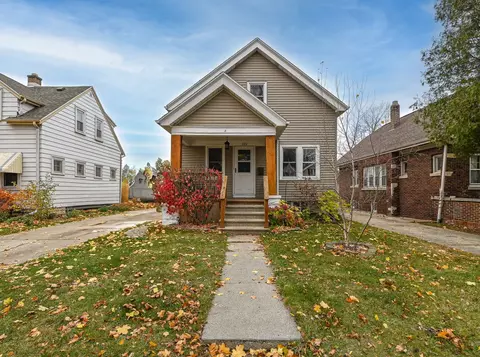 229 S 77th, Milwaukee, WI 53214