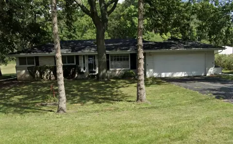 3960 S Calhoun, New Berlin, WI 53151