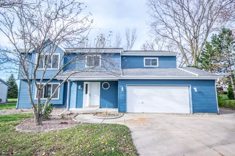 4863 S 123rd, Greenfield, WI 53228