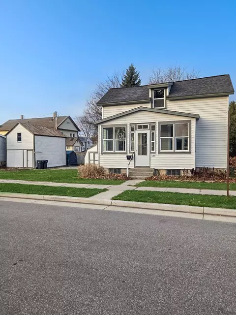 320 Smith, Plymouth, WI 53073