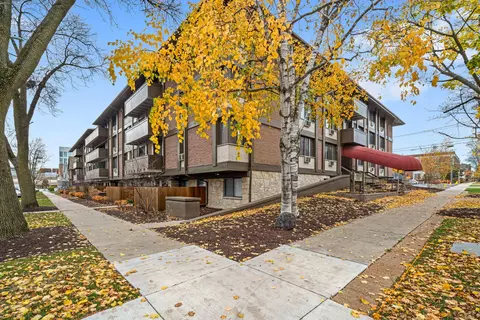 2025 E Greenwich #309, Milwaukee, WI 53211