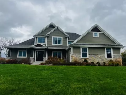 w364s2992 Walters, Dousman, WI 53118