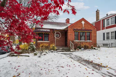 3648 S S Pne, Milwaukee, WI 53207