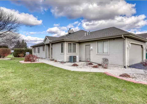 n80w17488 Robin, Menomonee Falls, WI 53051