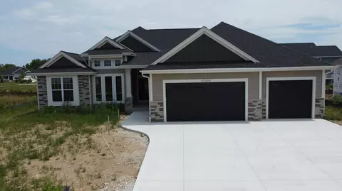 w221n4576 Timber, Pewaukee, WI 53072