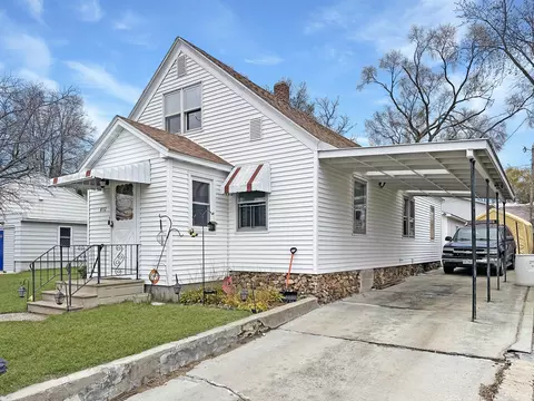 832 Hollister, Tomah, WI 54660