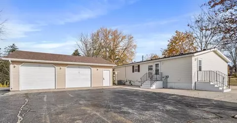 1314 Illinois, New Holstein, WI 53061