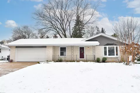 6225 S 38th, Greenfield, WI 53221